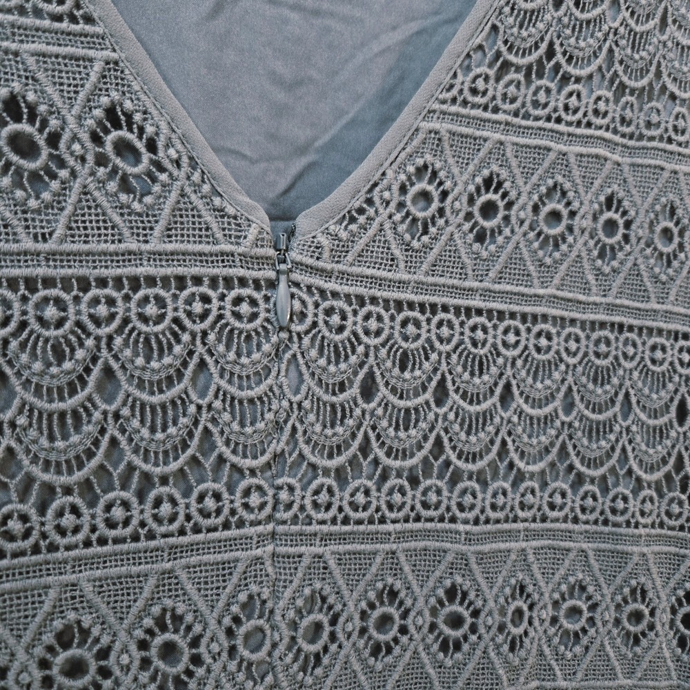 LOFT Dress 8 Sleeveless Blue Crochet Pleated Skirt Mini Zip Back - Picture 9 of 14